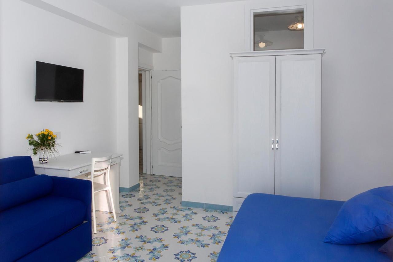 Domus Teresia - Amalfi Coast Apartamento Furore Exterior foto