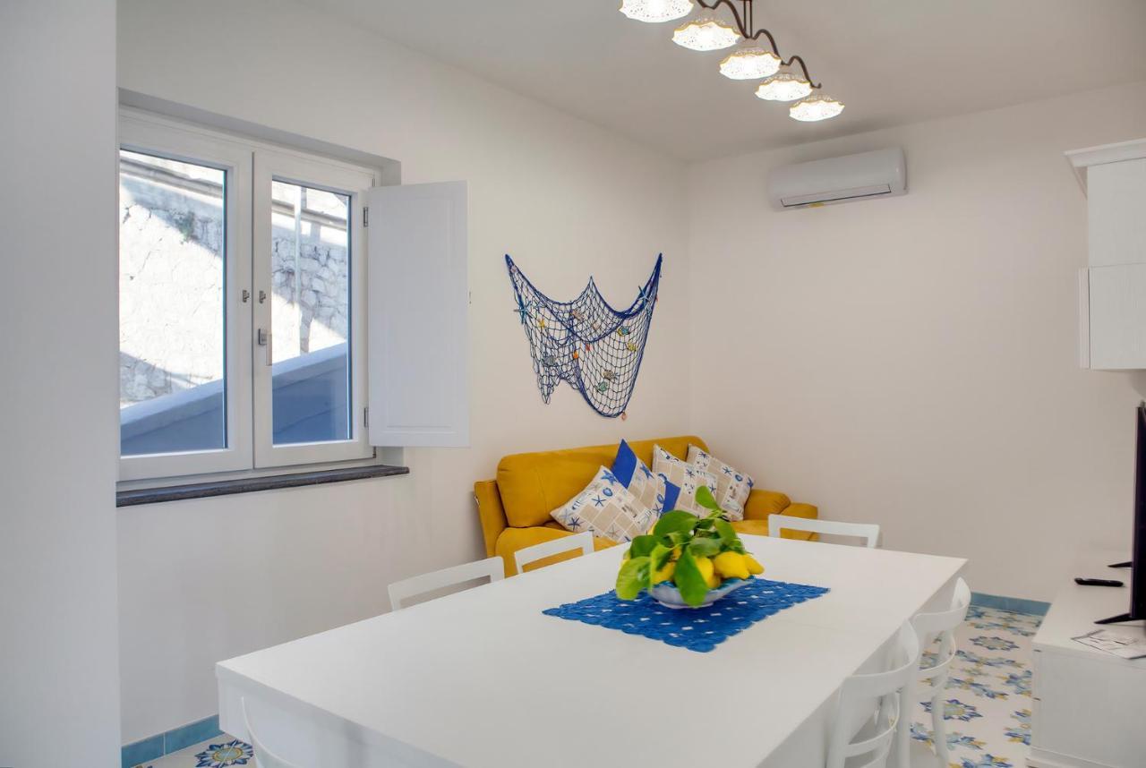 Domus Teresia - Amalfi Coast Apartamento Furore Exterior foto